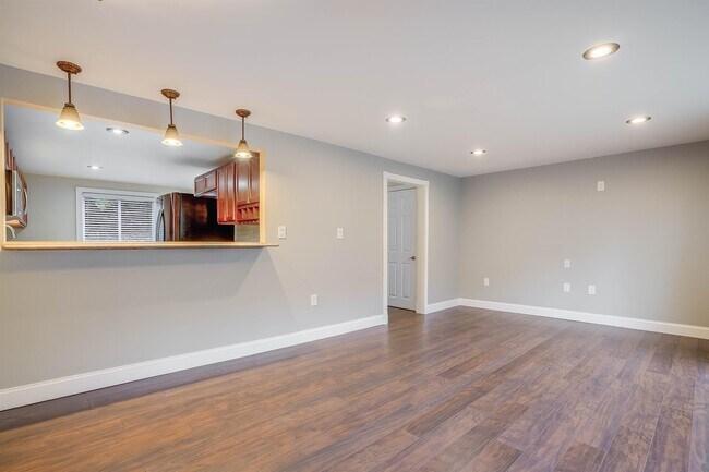 Foto del edificio - 132 Treadway Ln