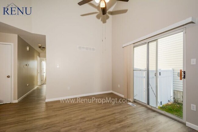 Building Photo - 11268 Liberty Landing Dr