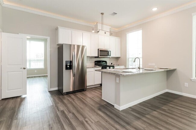 Building Photo - 4622 Windsor Sq Dr