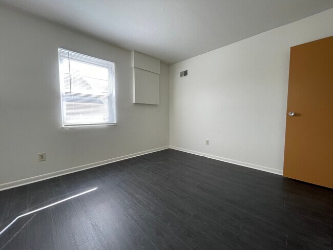 Foto del edificio - 1340 King Ave
