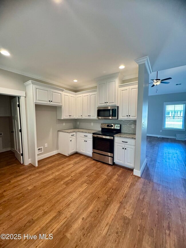 Building Photo - 5105 N Durban Dr