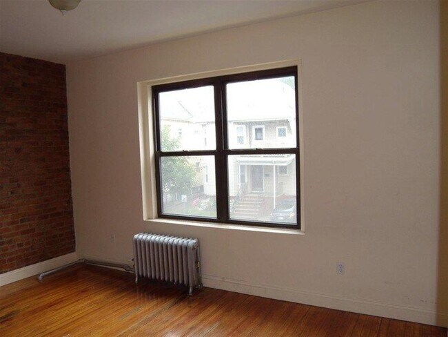 Foto del edificio - 217 Highland Ave