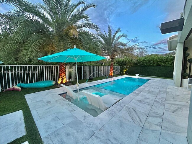 Foto del edificio - 9203 NW 39th St