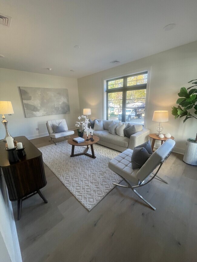 Foto del edificio - 7519 Ridge Ave