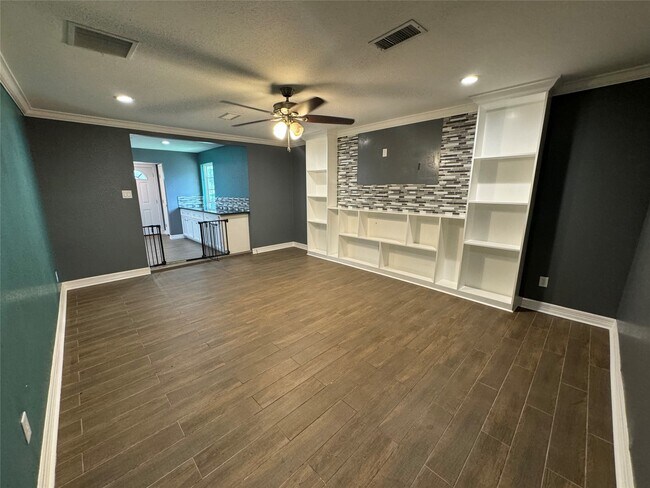 Foto del edificio - 12707 Nyack Dr