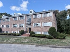 Building Photo - 19 Fernview Ave