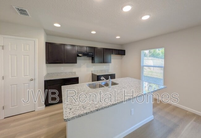 Building Photo - 1737 W 30th St