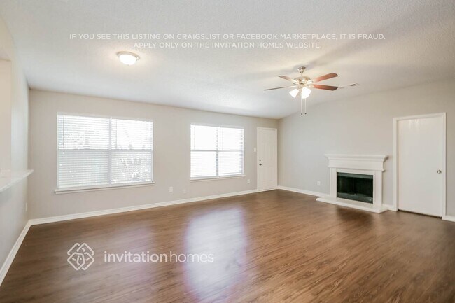 Foto del edificio - 645 Spillway Dr