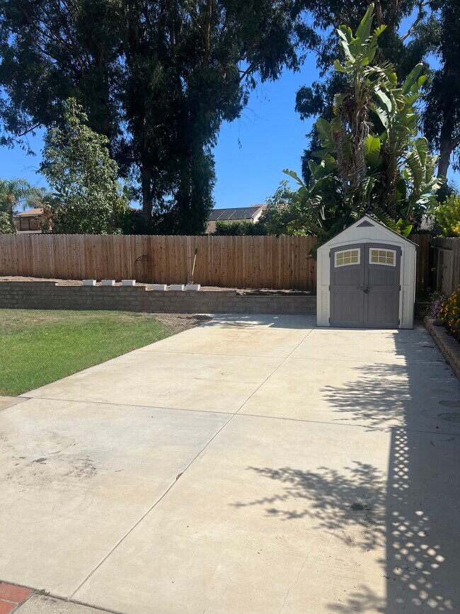 Building Photo - 2090 Klamath Dr