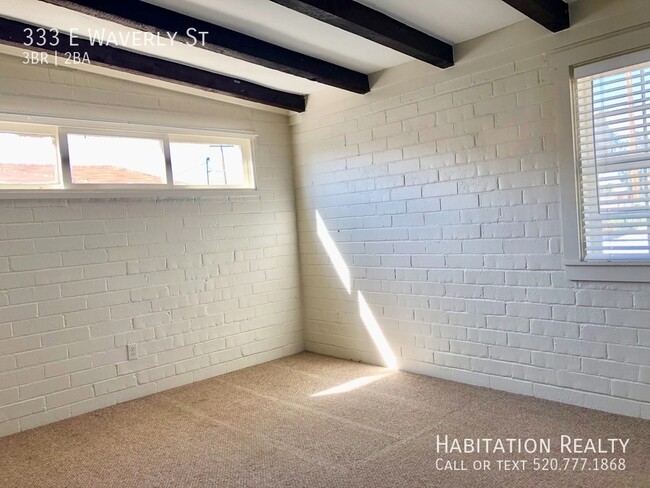 Foto del edificio - 333 E Waverly St