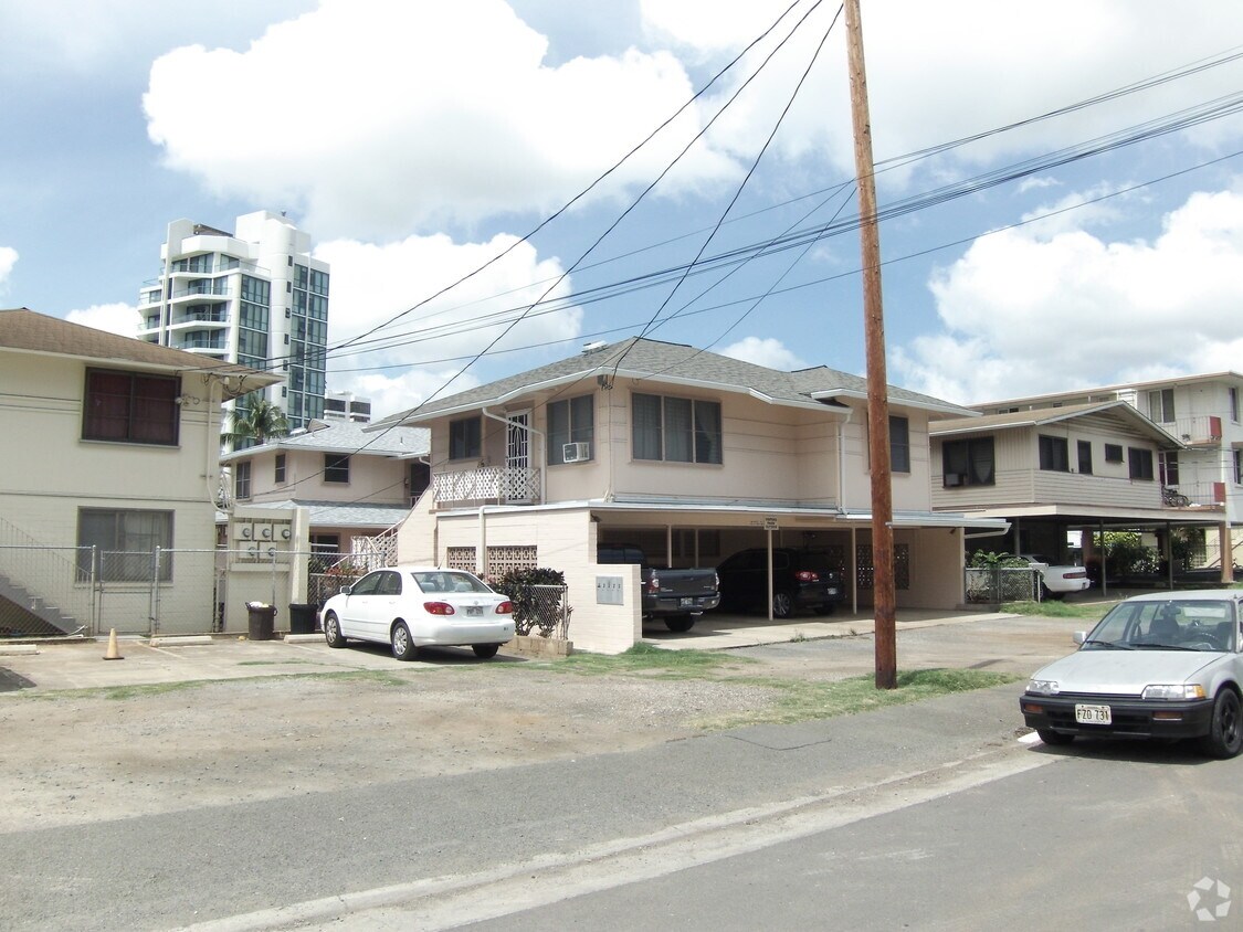 Building Photo - 632 Hausten St