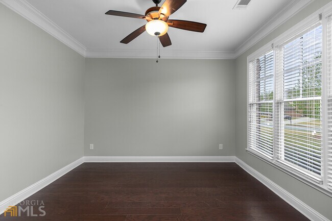 Building Photo - 6250 Stillwater Pl