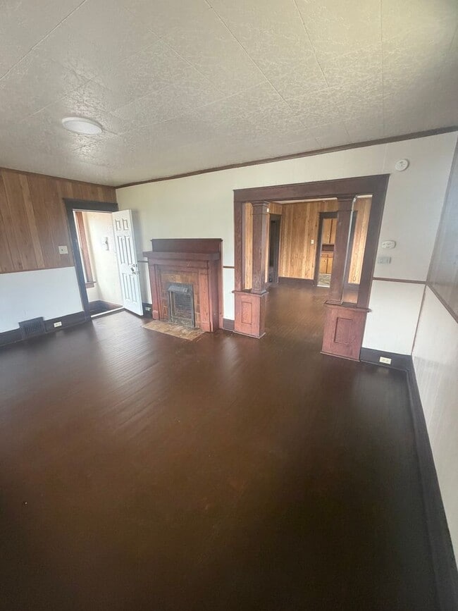 Foto del edificio - 556-58 E 5th St