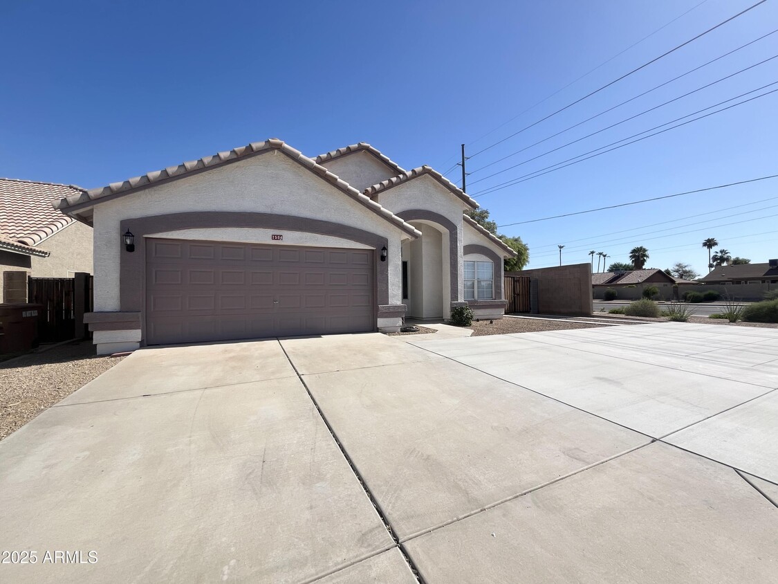Primary Photo - 7504 W Jenan Dr