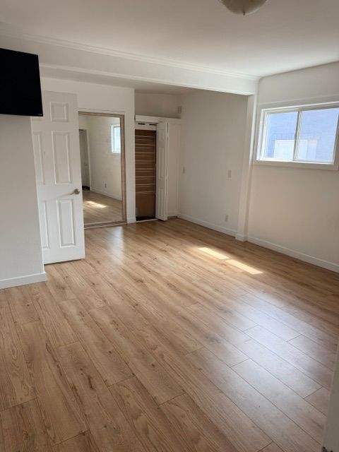 Foto del edificio - 15722 Larch Ave