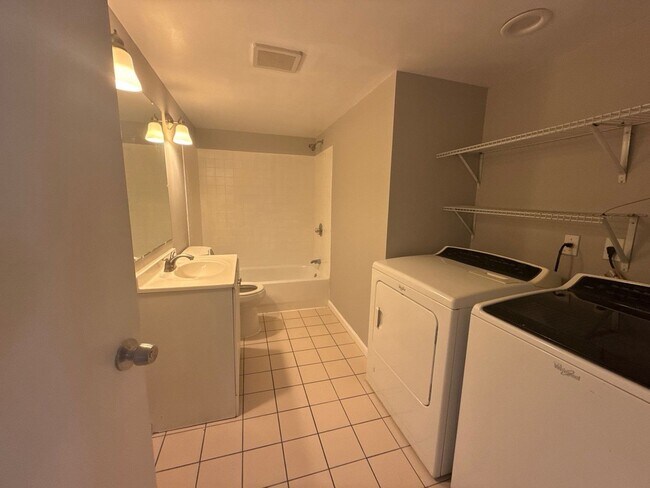 Foto del edificio - 41 S Highland Ave