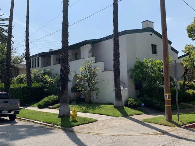 exterior - 1701 Oxley St