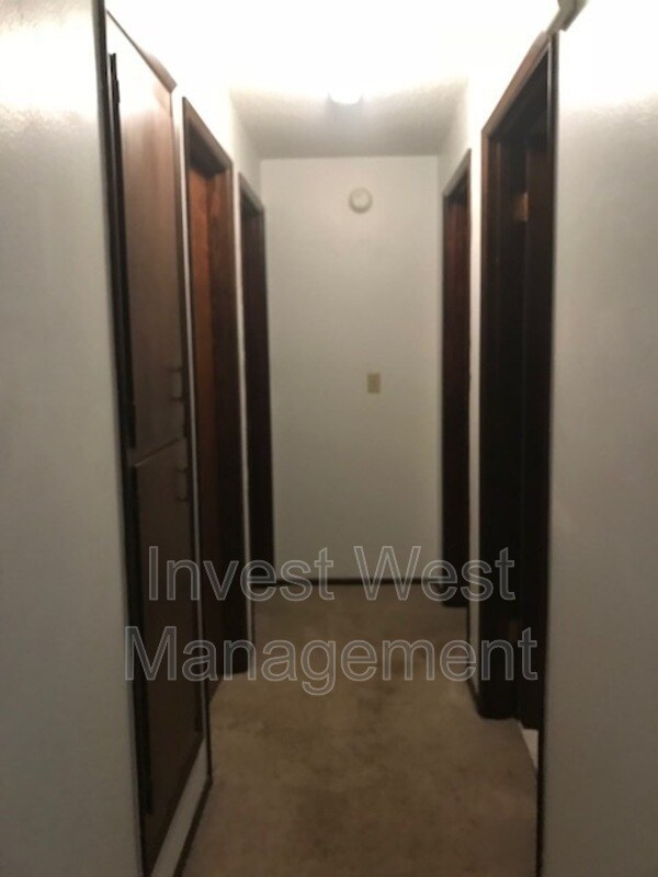 Foto del edificio - 3408 E 18 St