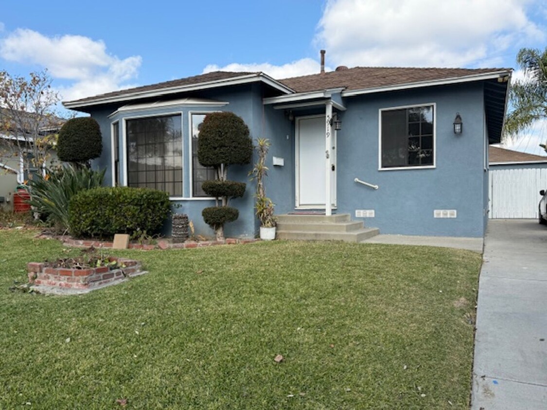 Foto principal - ***MUST SEE 3BR/2BA HOME IN LAKEWOOD***