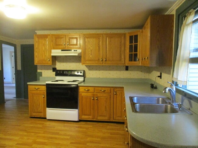 Building Photo - 54 Blain Rd