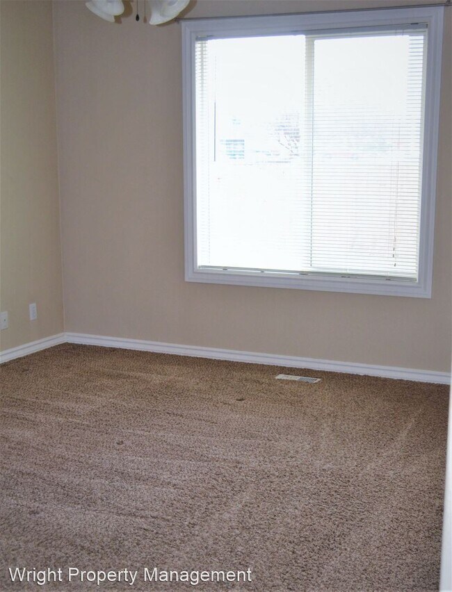 Building Photo - 3 br, 2 bath House - 841 W. Tropical Dr