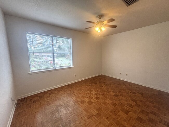 Building Photo - INGROUND POOL (INCLUDED IN RENT)