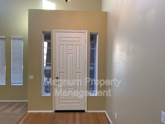 Foto del edificio - 29675 Ski Ranch St