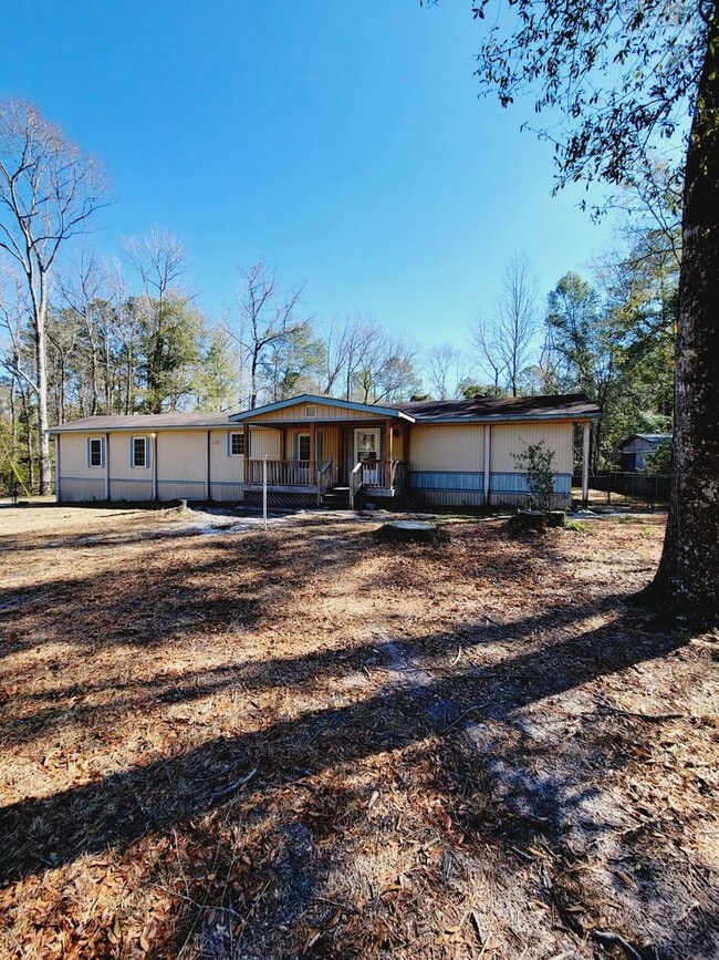 Photo - LELAND - Hickory Hollow - 2 Bedroom Mobile... House