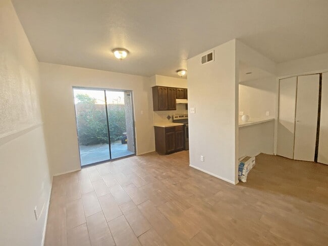 Building Photo - 4024-4030 North Calle Grande