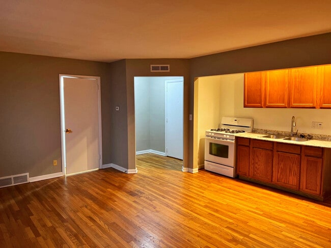 Building Photo - The Day Companies - Short North