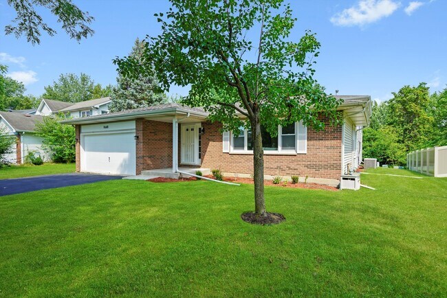 Foto del edificio - 1668 Hidden Valley Dr