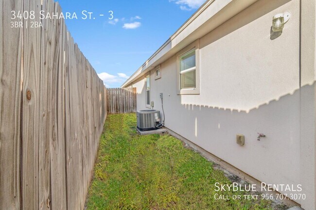 Foto del edificio - 3408 Sahara St