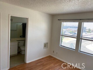 Foto del edificio - 1056 W 165th Pl