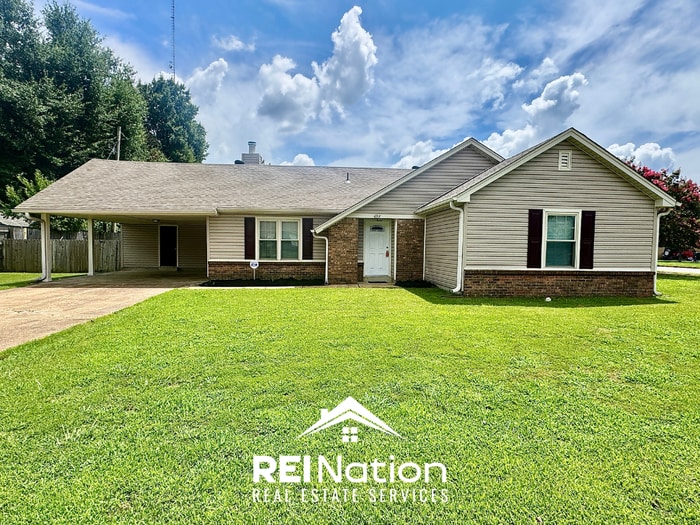Move-In Ready 3BR/2BA Home in 38133 - Hardwood Floors & Great Storage - Move-In Ready 3BR/2BA Home in 38133 - Hardwood Floors & Great Storage