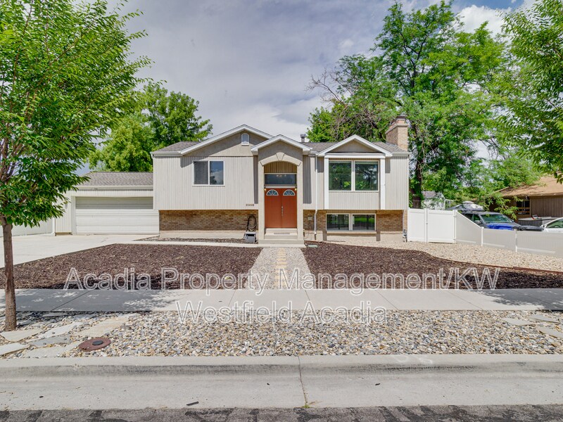 Primary Photo - 2908 W Appian Wy