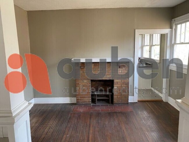 Foto del edificio - St. Elmo 3 bed 2 bath Home