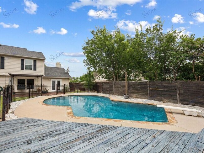 Building Photo - 4108 Periwinkle Dr