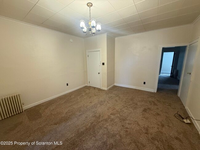 Building Photo - 1019 Bunker Hill St