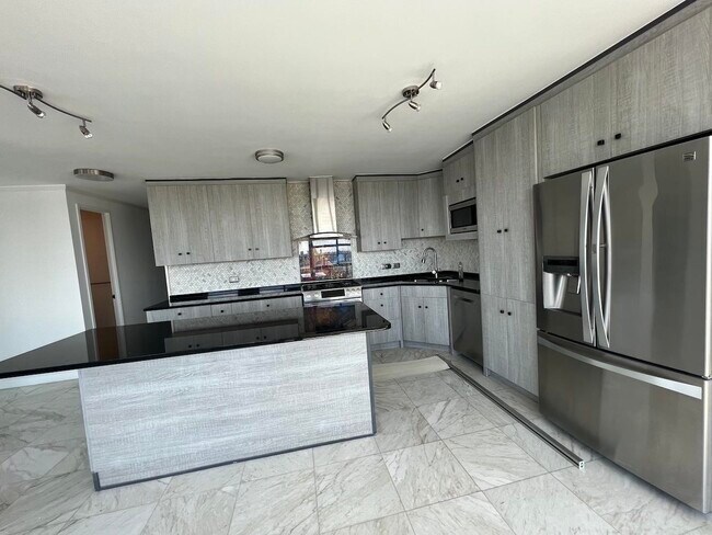 Foto del edificio - 7004 Boulevard E