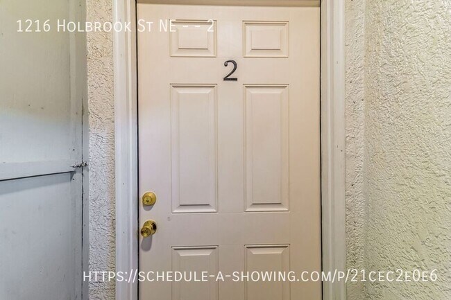 Foto del edificio - 1216 Holbrook St NE