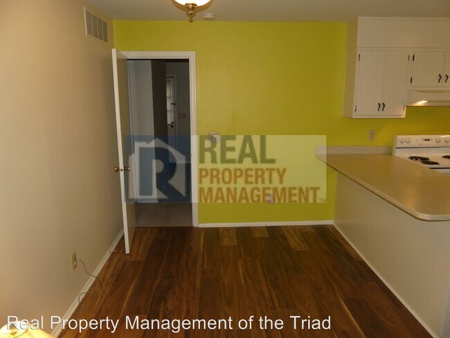 Building Photo - 3 br, 2 bath House - 4 Woodcreek Ct.