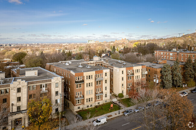 Aerial Photo - Plaza Court