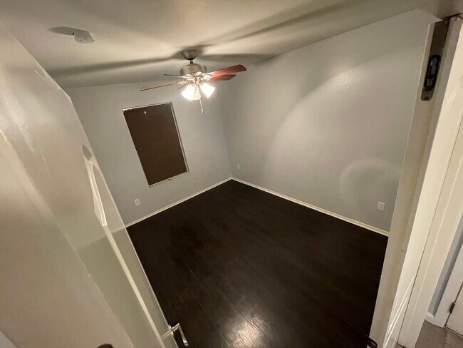 Office/den/ bedroom (1) - 7233 S 39th Dr