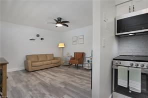 Building Photo - 167 S Collier Blvd