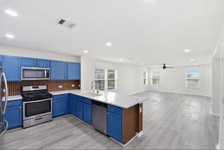 Building Photo - 10433 Russell Pines Dr