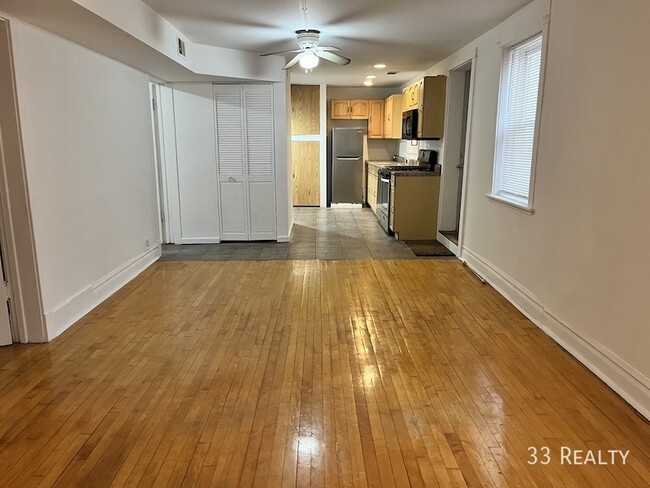 Building Photo - 2847 N Rockwell-G