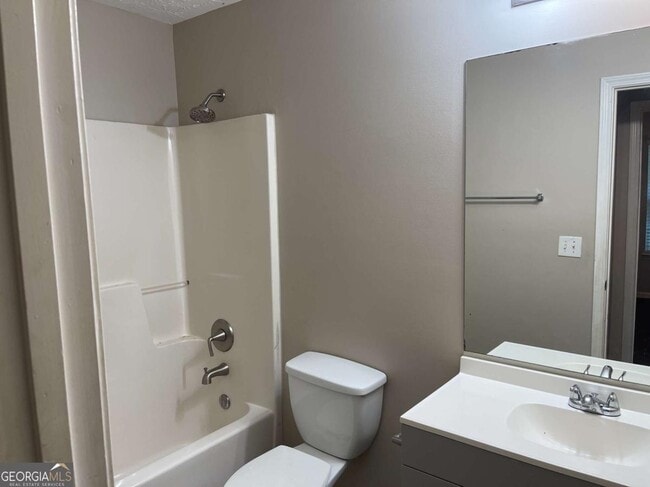 Foto del edificio - 6206 Flat Trce