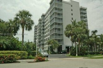 Building Photo - 150 Ocean Ln Dr