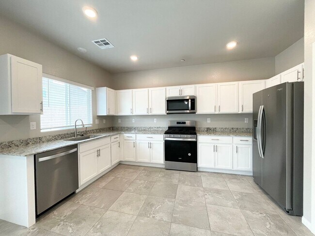 Foto del edificio - 7937 Diamond Sky Ave