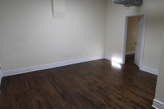 Building Photo - 1034 N Ashland Ave